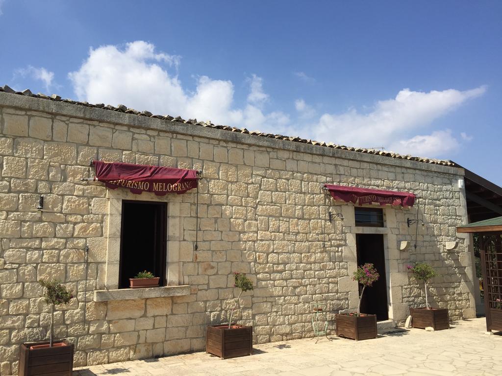 Agriturismo Il Melograno Cannizzara Buitenkant foto